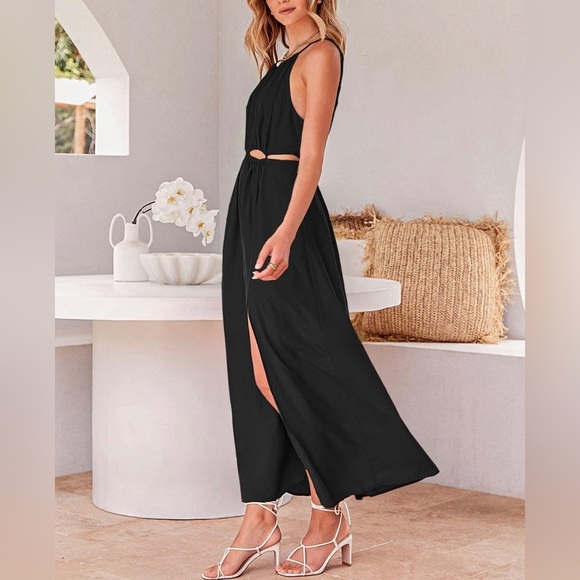 NWT Halter Cutout Strappy Maxi Dress Size Small - Picture 3 of 8